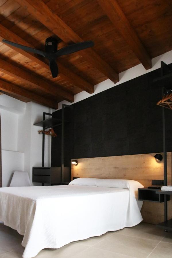 Un Moment, Casa Rural De 4 Estrellas Les Coves de Vinroma Eksteriør billede